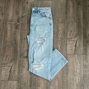 AE high-rise mom straight jean